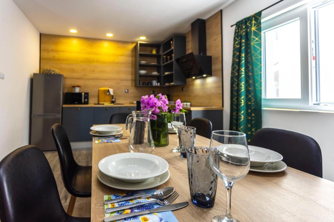 City Apartment Nora, Old Town Located, Free Parking Макарска Экстерьер фото